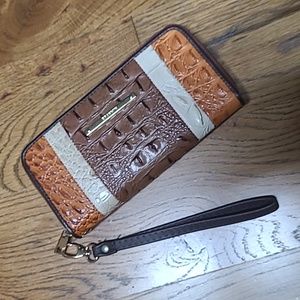 Brahmin wristlet wallet